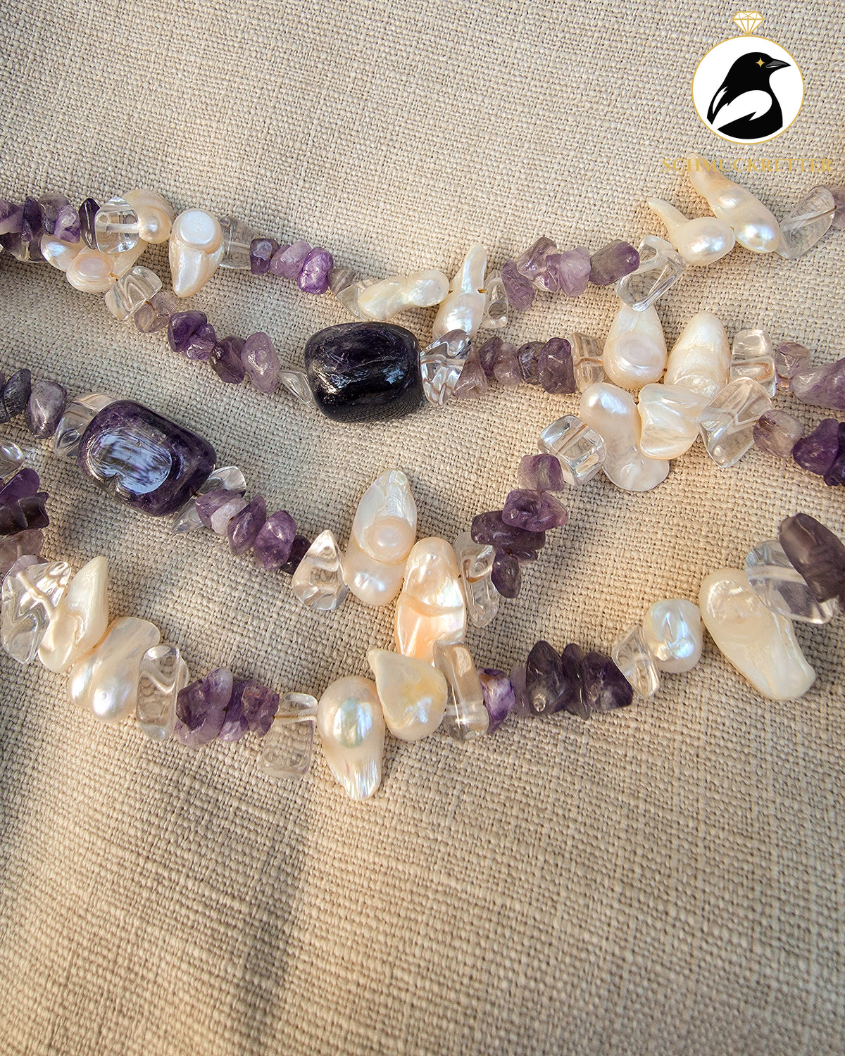 Doppelreihiges Collier aus Amethyst, Bergkristall und Barockperlen