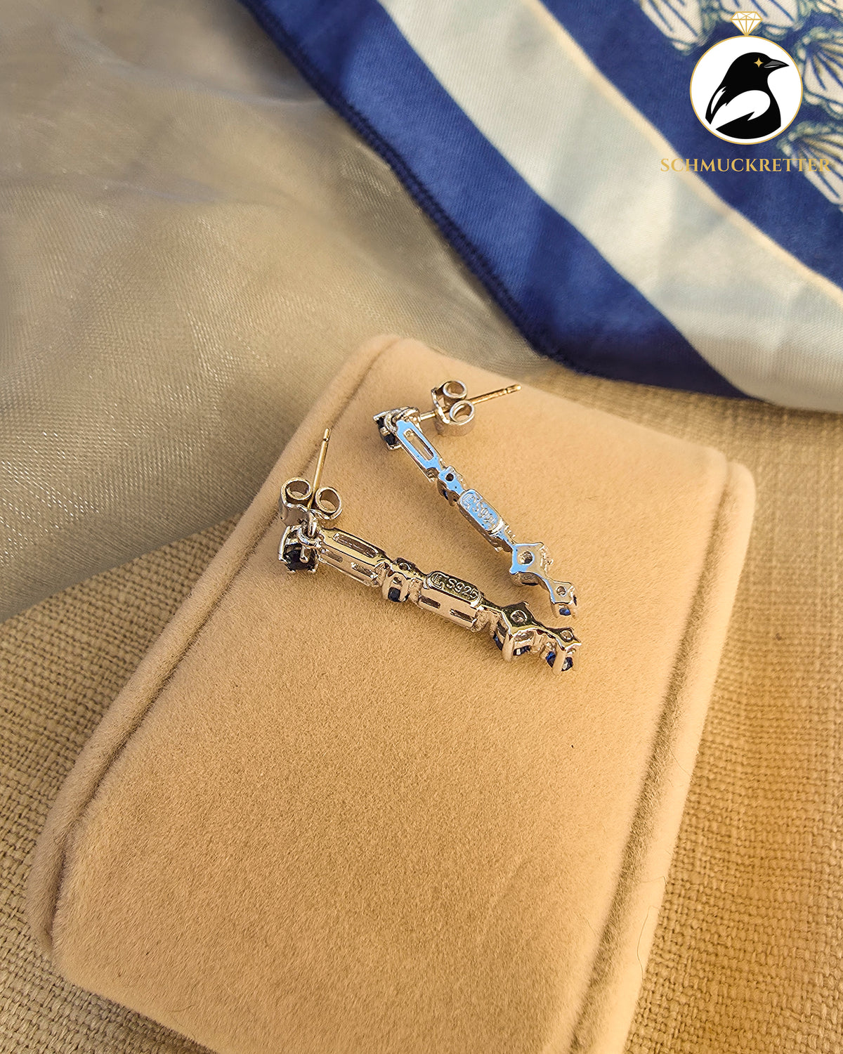 Lange 925 Silber Ohrringe mit blauen Saphiren und weißen Zirkonia – rhodiniert