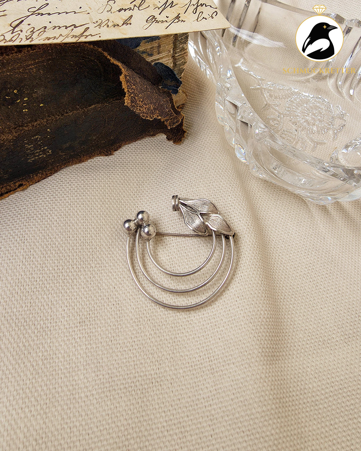 Vintage Brosche aus 800 Silber – filigranes Blätter- und Beerenmotiv