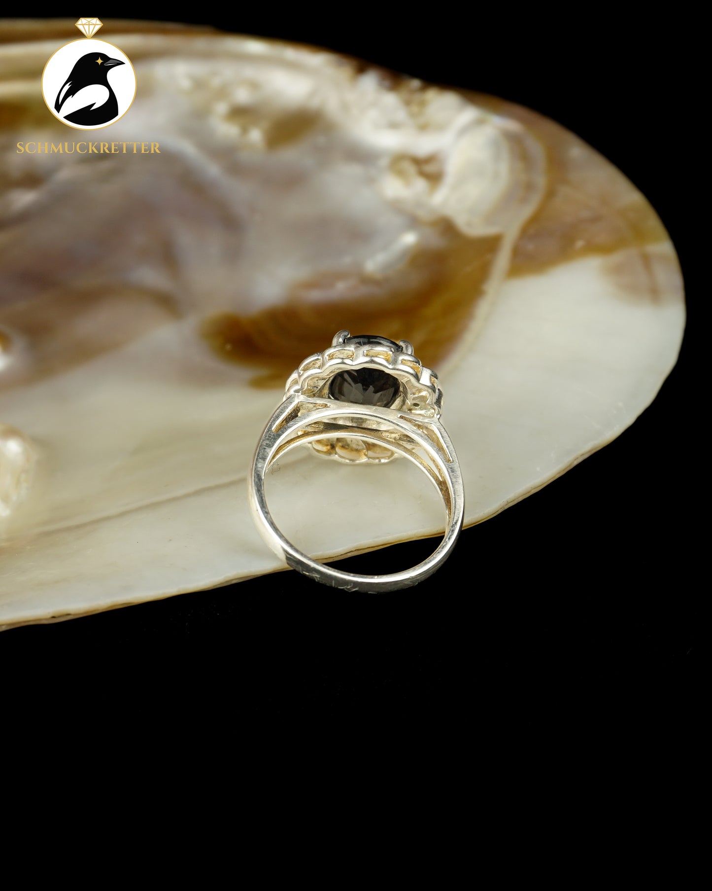 925 Silber Ring mit großem, schwarzem Saphir und kleinen Diamanten, Gr. 57