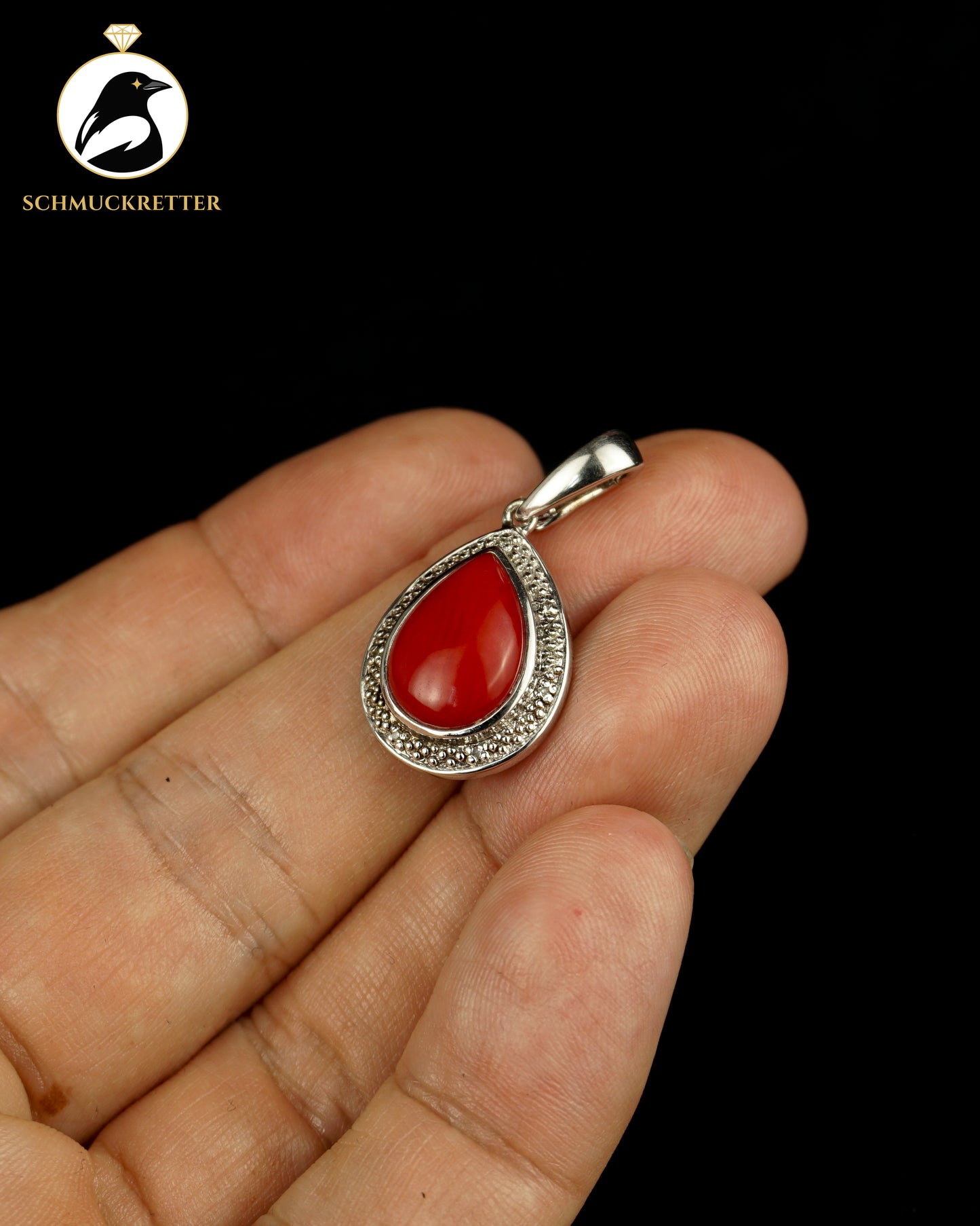 925 Silber Clip-Anhänger mit roter Koralle und kleinen Diamanten