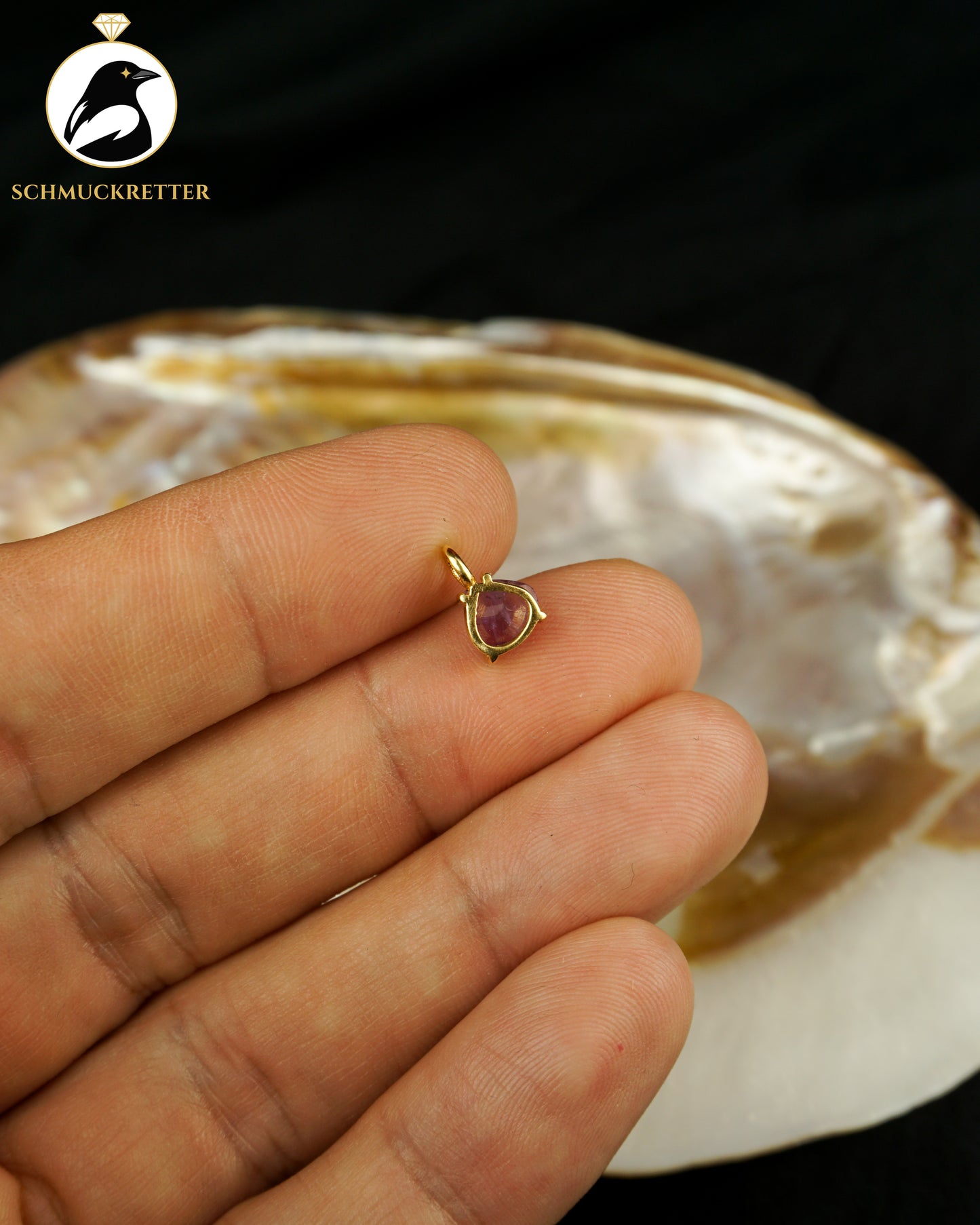 Facettierter Amethyst Anhänger gefasst in vergoldetem 925 Silber
