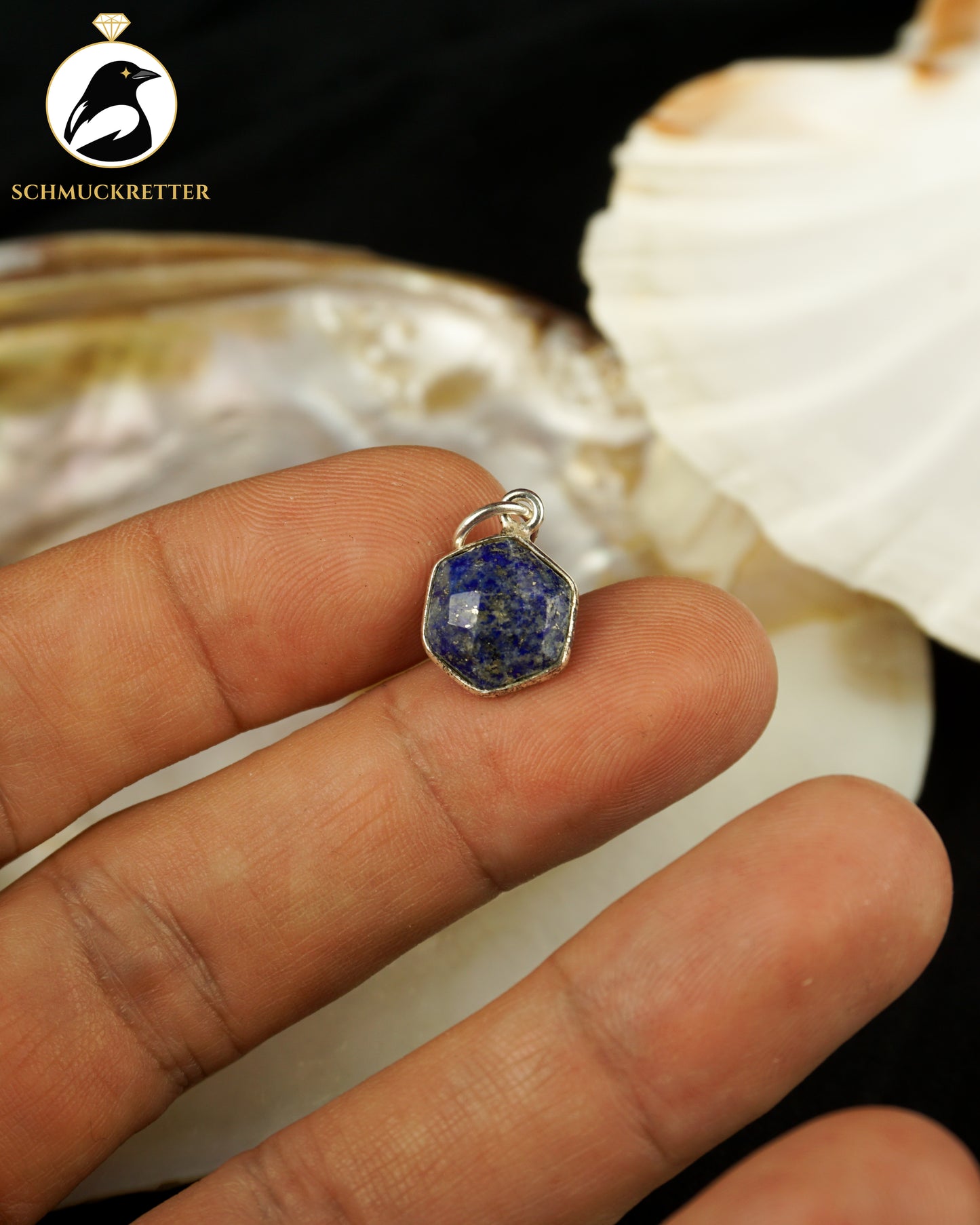 Sechseckiger Lapislazuli Anhänger gefasst in 925 Silber