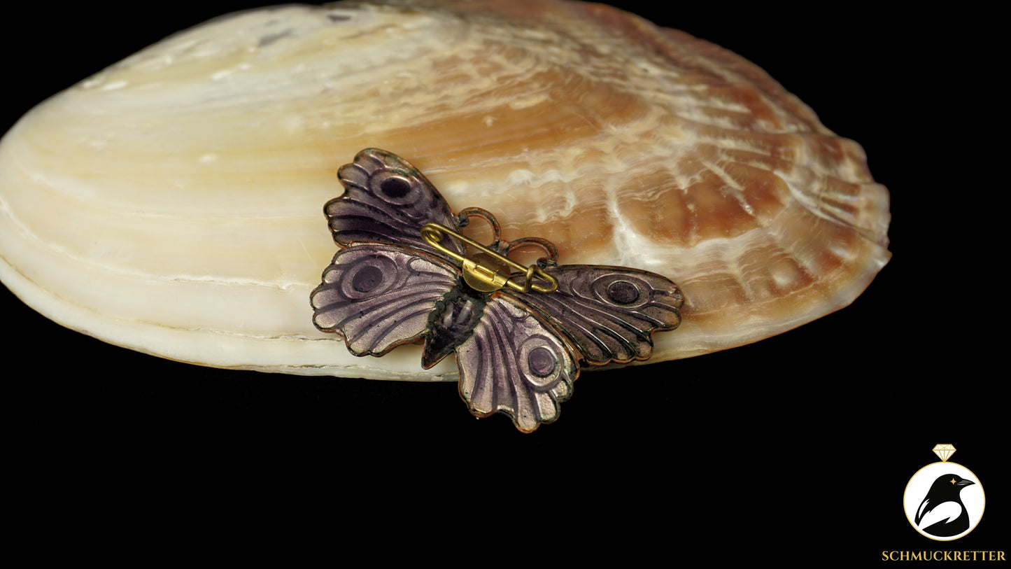 Schmetterlingsbrosche aus Emaille mit Millefiori-Glaseinlagen