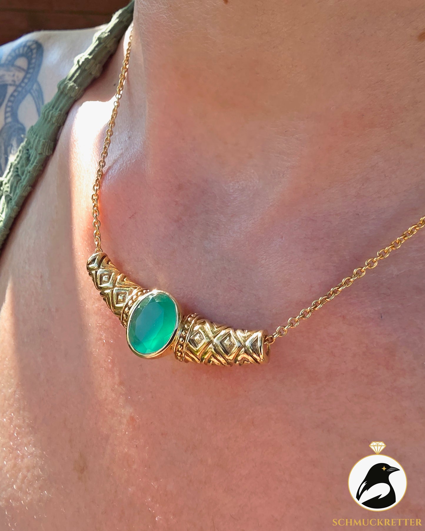 Collier mit grünem Chrysopras in vergoldetem 925 Silber