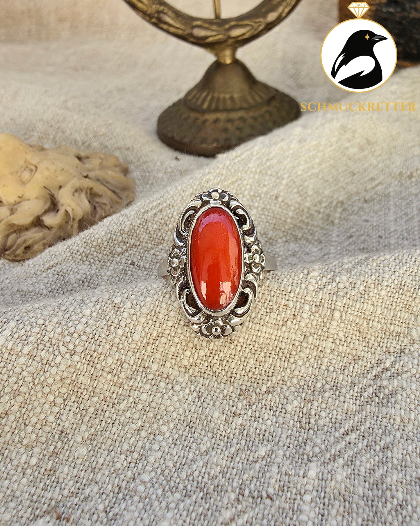 Antiker Jugendstil Ring aus 835 Silber mit echter Koralle, Gr. 53