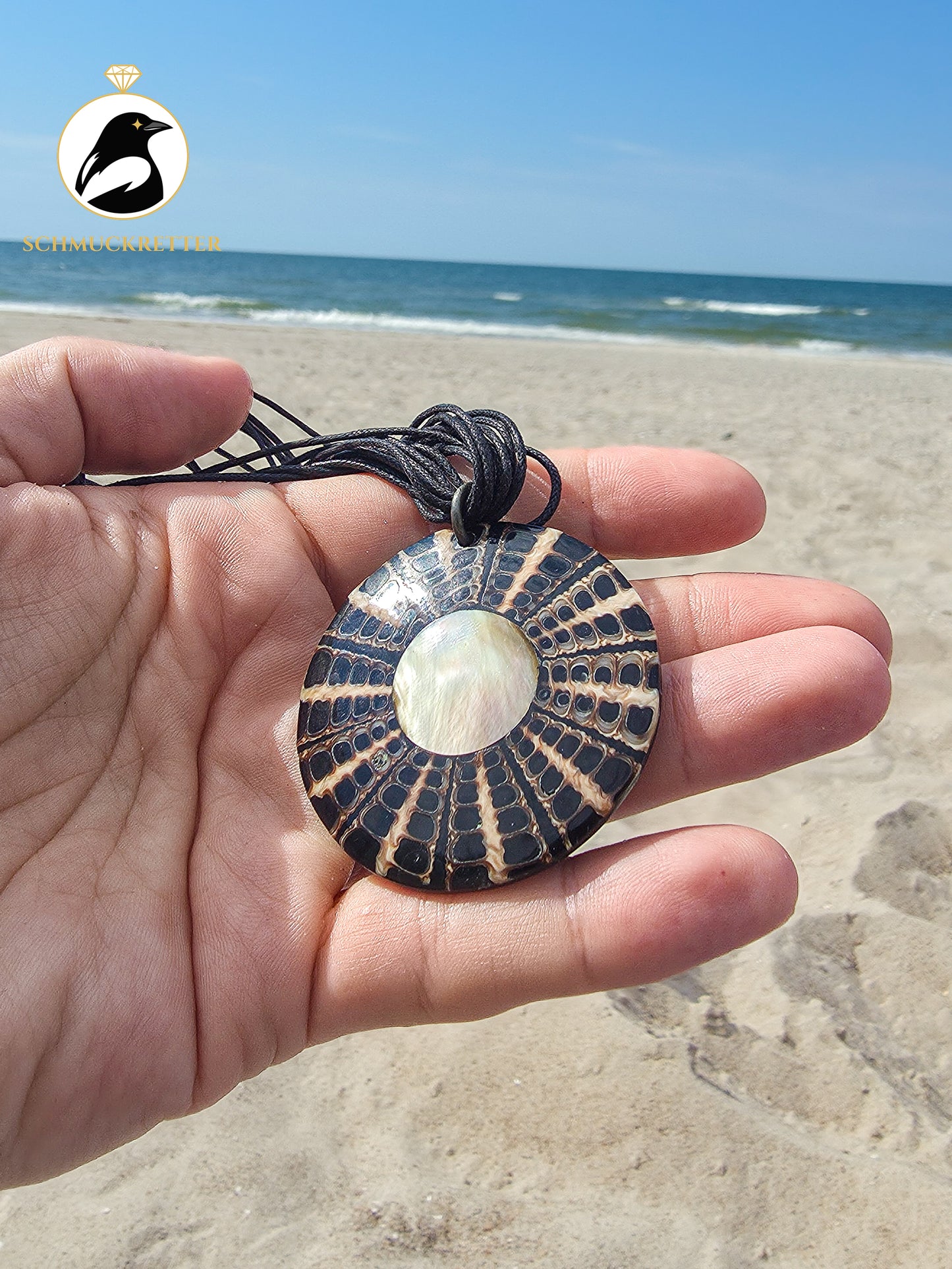 Set: Beach-Ketten - großer Perlmuttanhänger und lange Süßwasserperlenkette