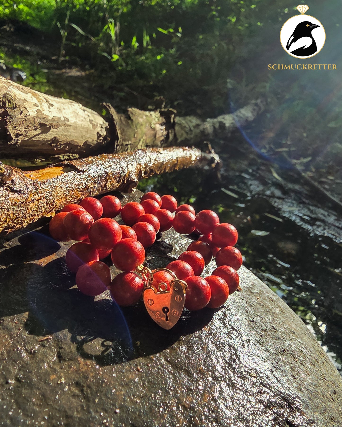 Rotes Korallencollier - 375 Gold Herz-Schloss