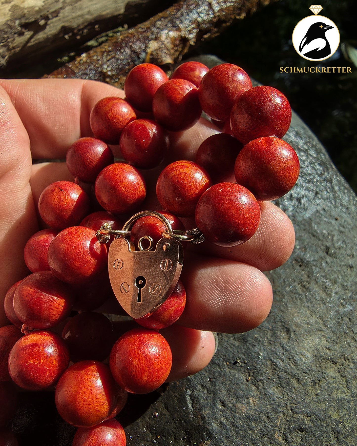 Rotes Korallencollier - 375 Gold Herz-Schloss