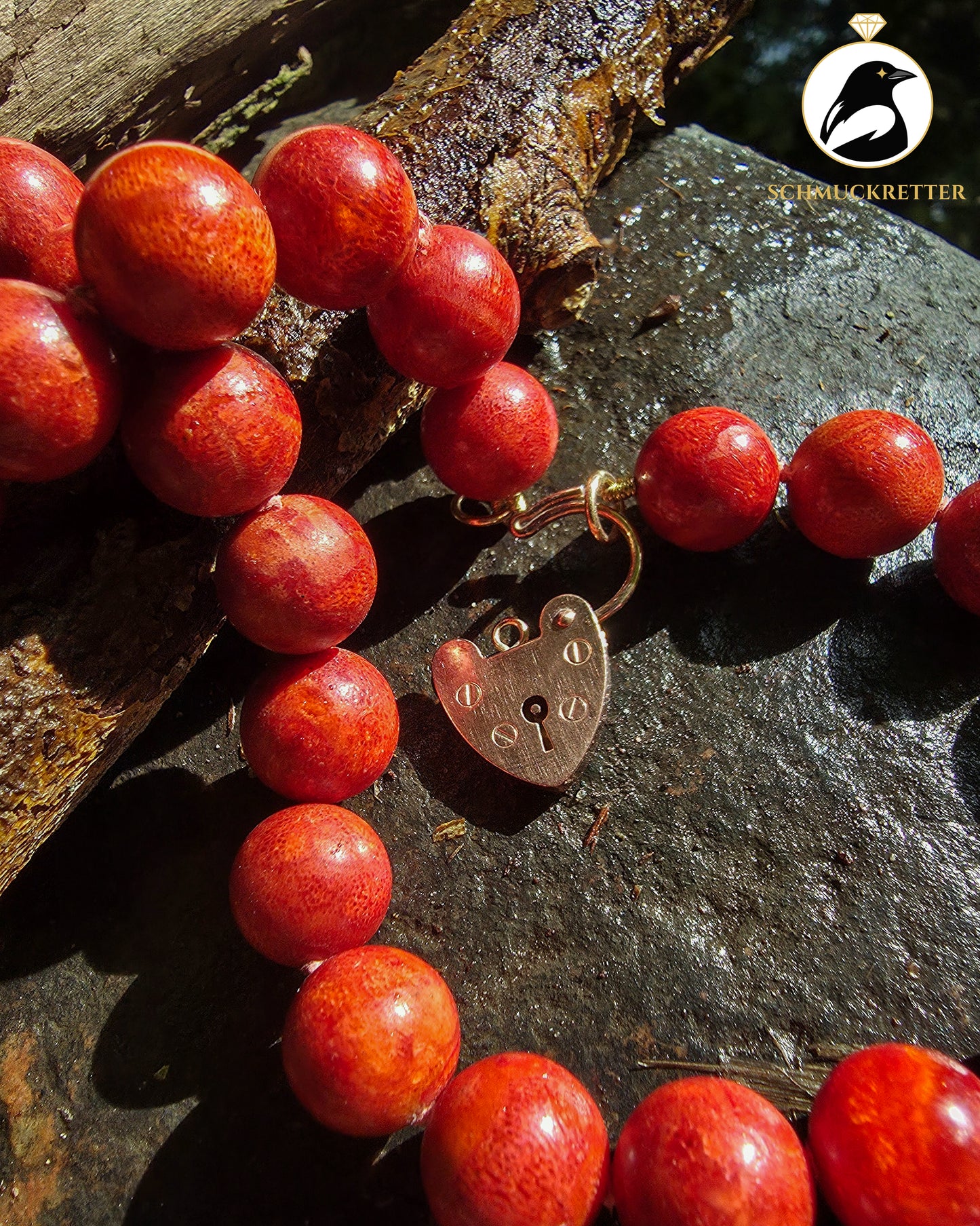 Rotes Korallencollier - 375 Gold Herz-Schloss