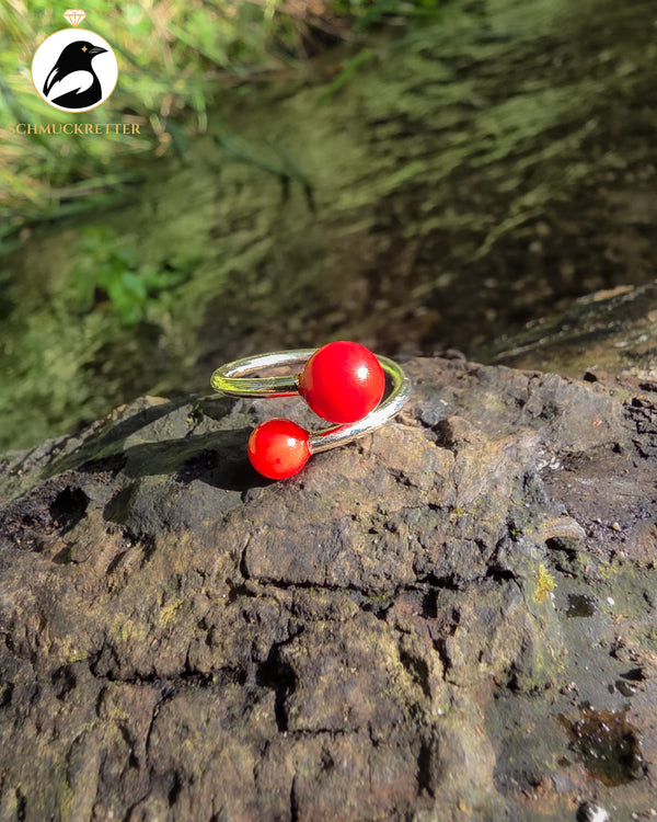 Double Trouble | Offener Kugelring mit Bambuskoralle aus 925 Silber, Gr. 56/57