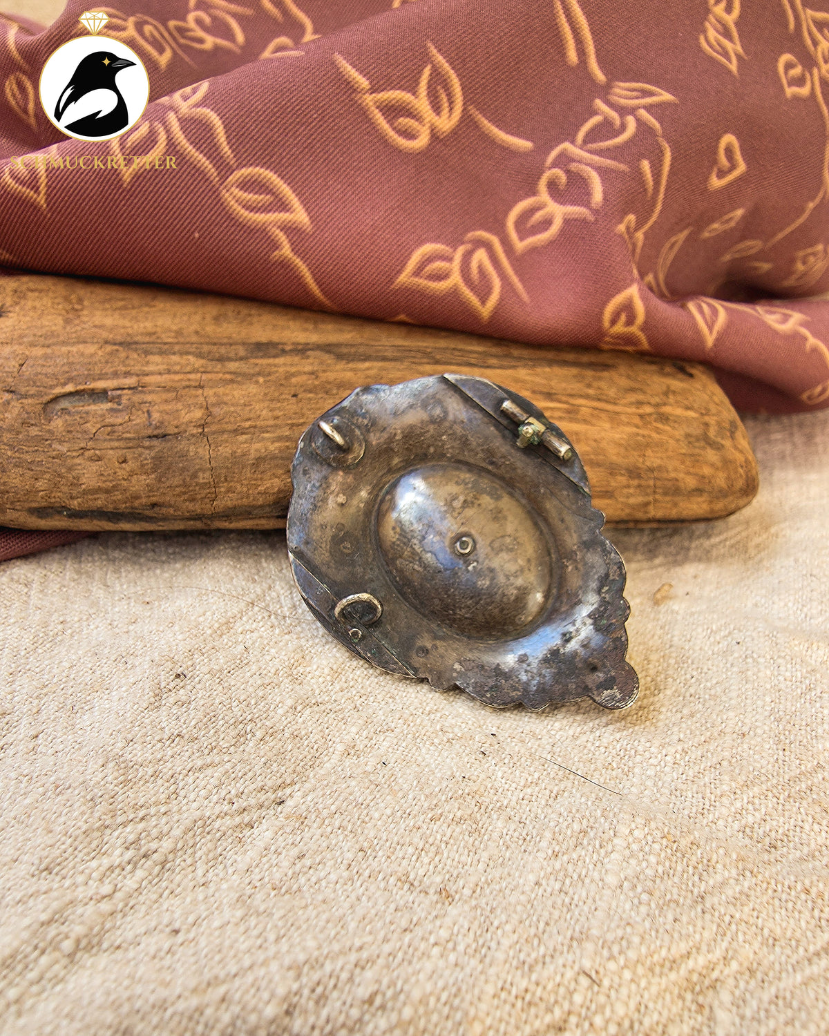 Vergangener Glanz – Antiker Biedermeier-Trauerschmuck mit Onyx (beschädigt)