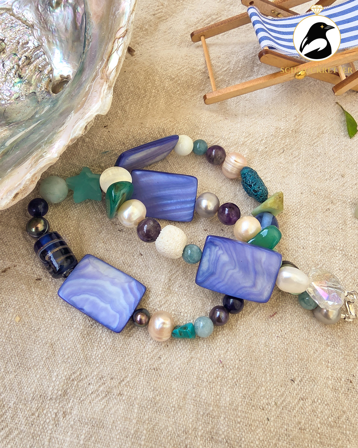 Mondlicht & Muscheln | Unikatkette mit Edelsteinen, Süßwasserperlen & 925 Silber
