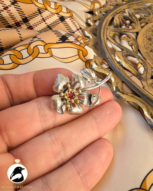 835 Silber Blütenbrosche mit Granat, bicolor