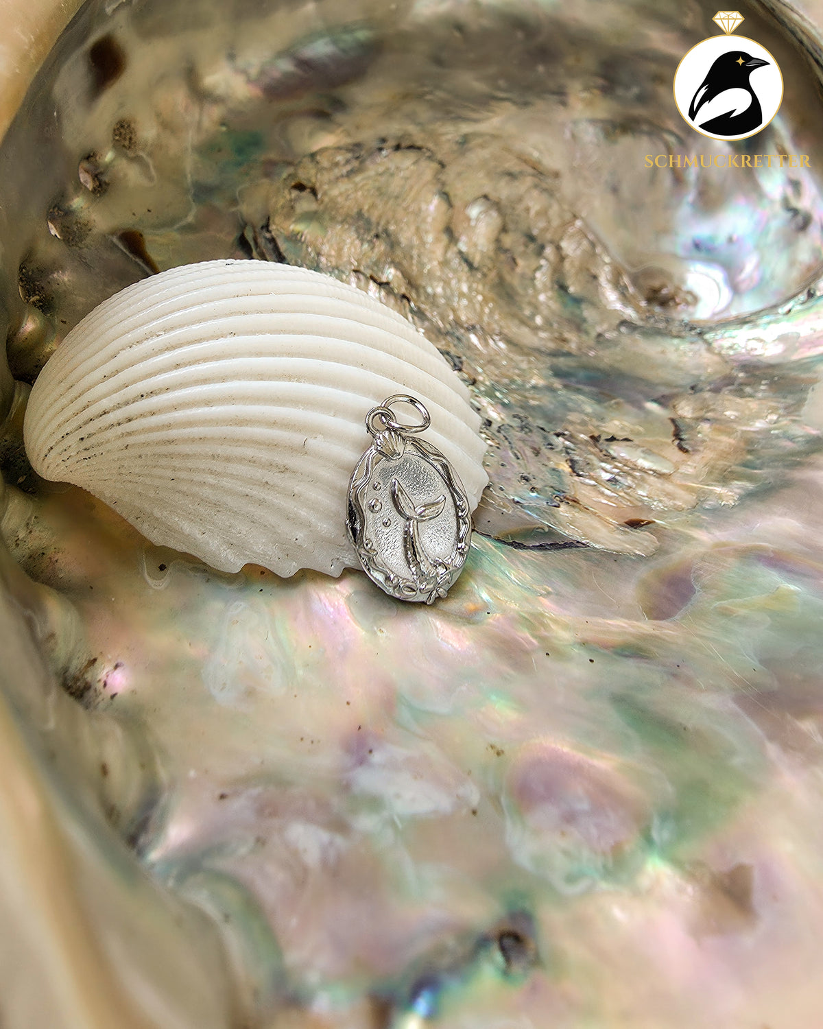 Meerjungfrau-Amulett mit Wende-Motiv aus rhodiniertem Edelstahl