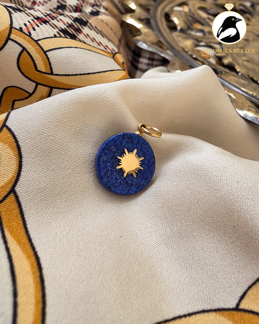 Lapislazuli Anhänger mit Edelstahl-Sonne und Öse