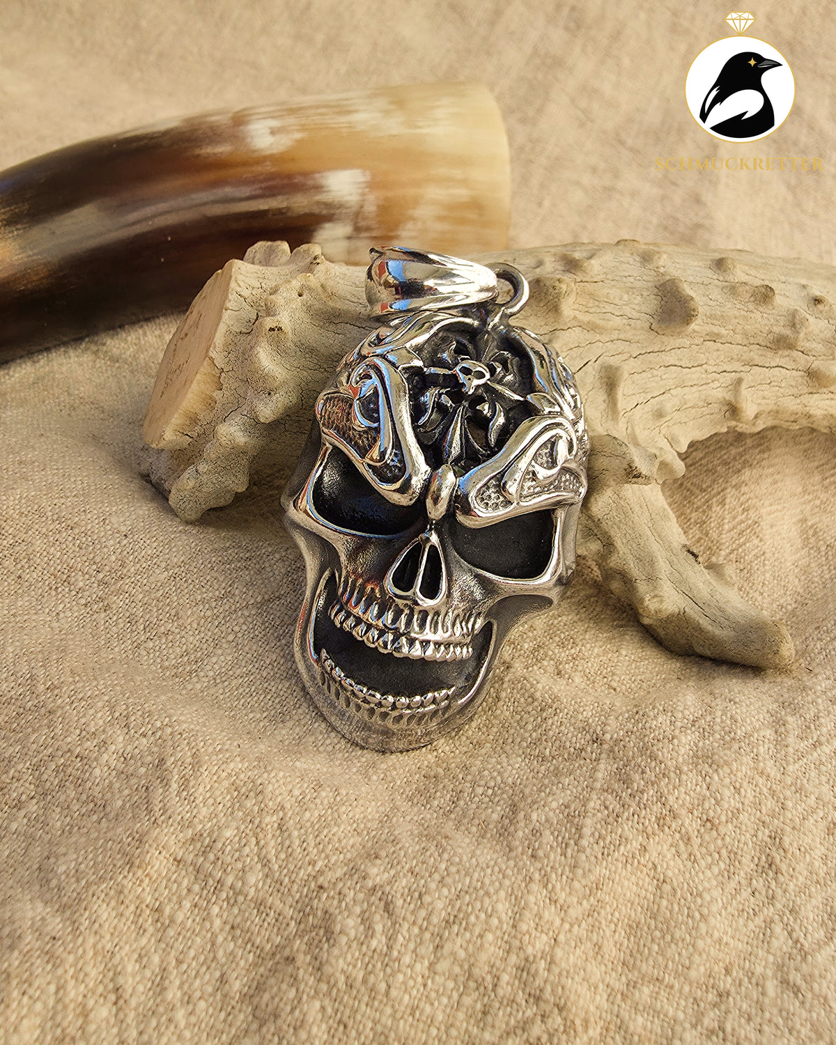 Massiver Totenkopf-Anhänger aus Edelstahl