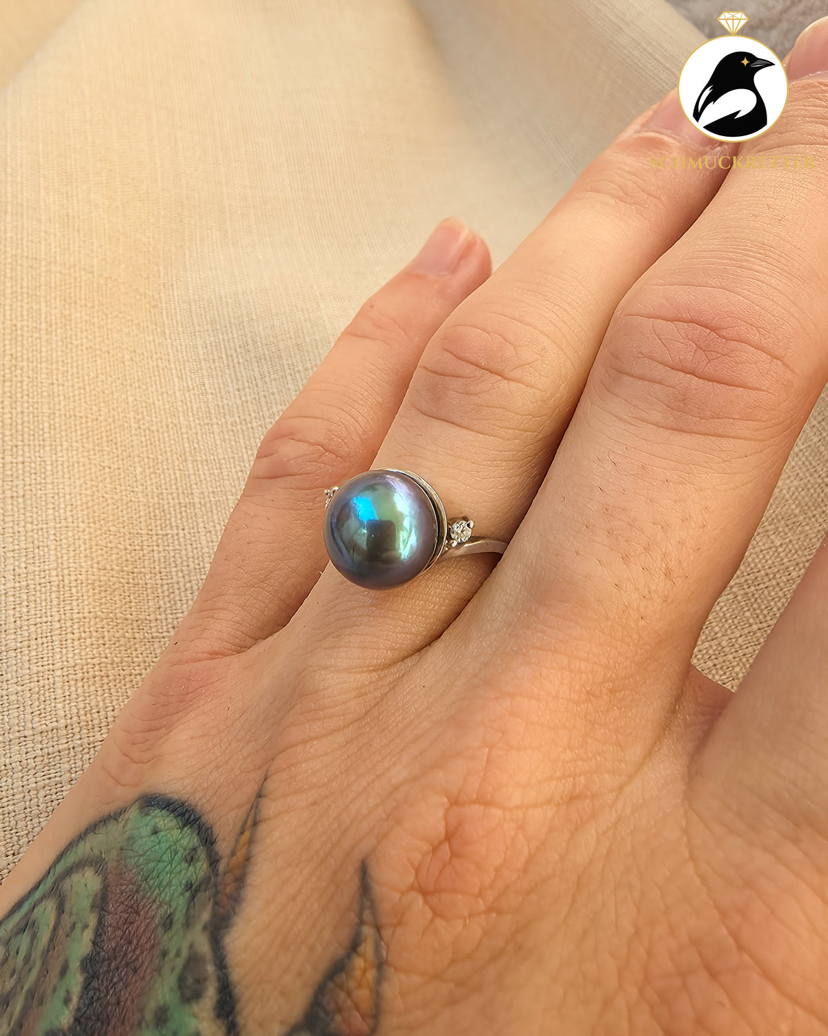 Ring aus 925 Silber mit dunkler Perle & Zirkonia - Gr. 56