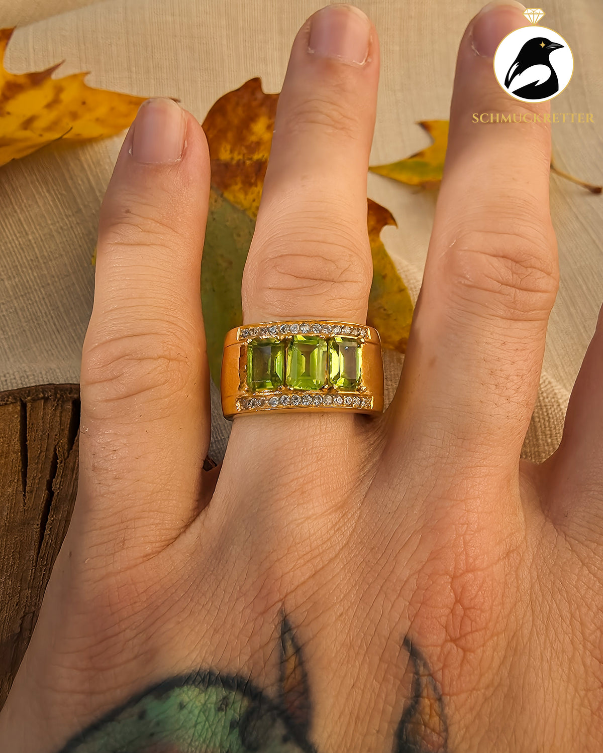 Breiter Ring aus vergoldetem 316 Edelstahl mit Peridot und Zirkonia, Gr. 60, SALE