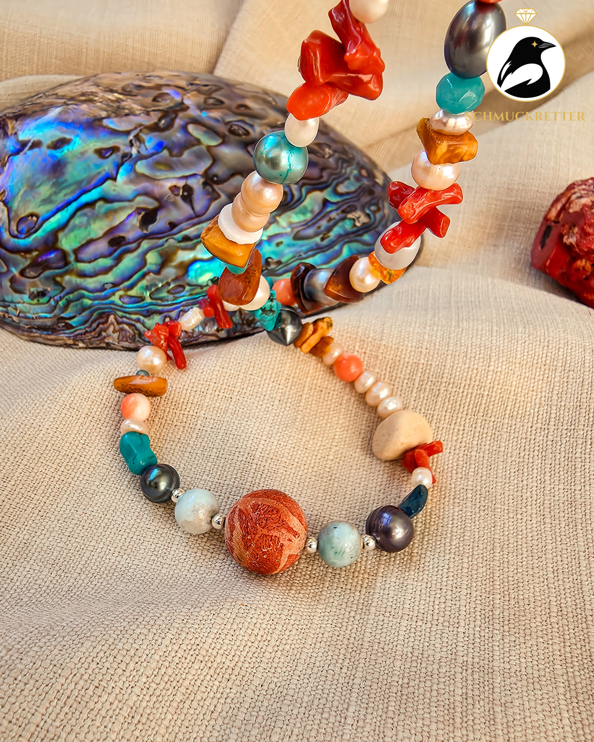 Farben der Karibik – Unikatkette mit Larimar, Koralle, Perlen & Türkis