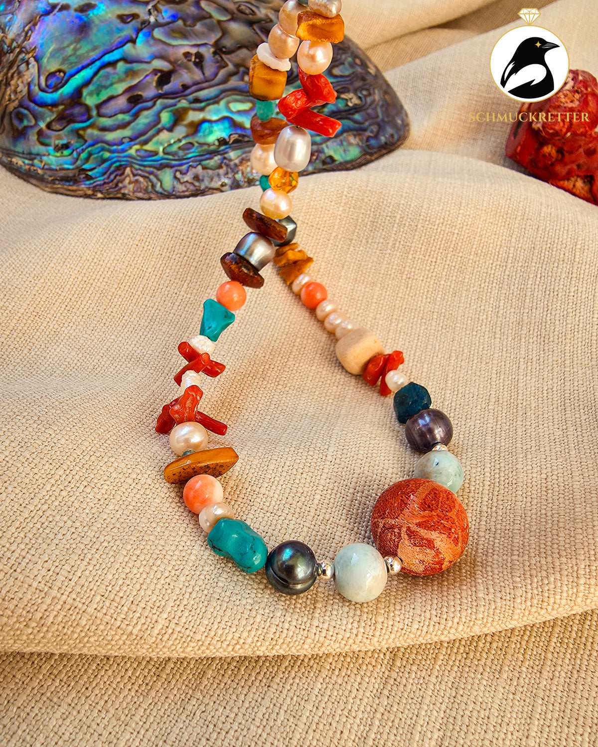 Farben der Karibik – Unikatkette mit Larimar, Koralle, Perlen & Türkis