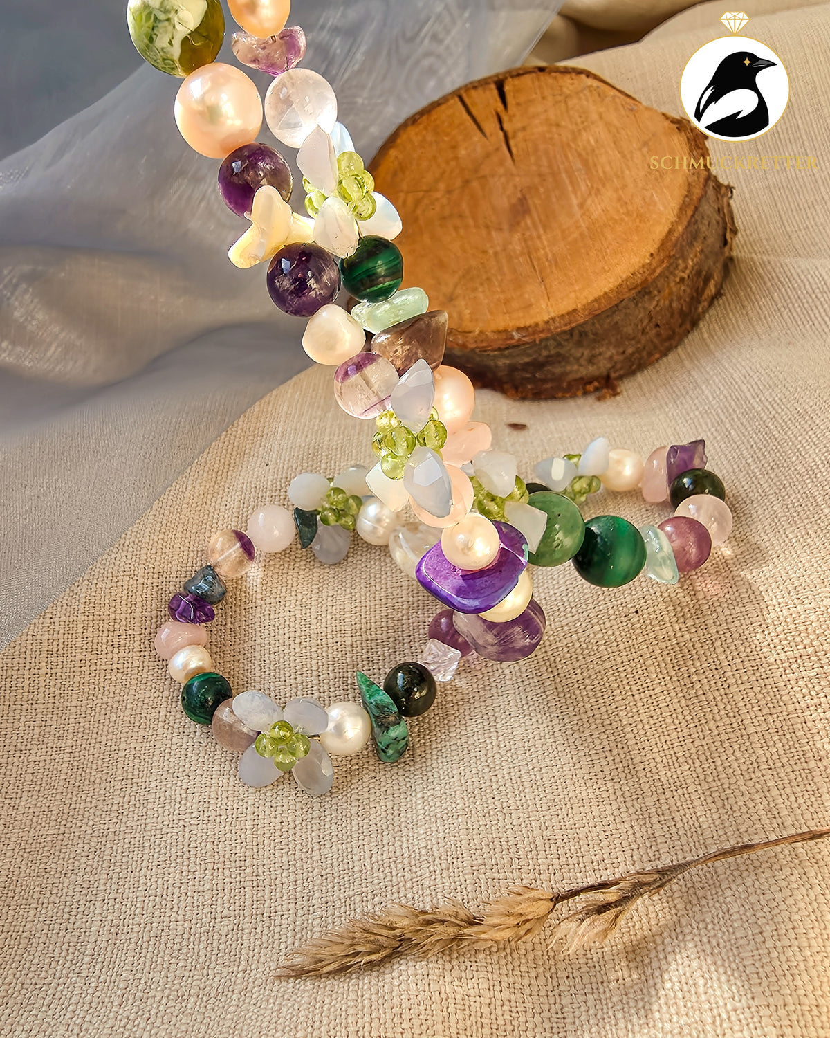 Elfenwiese – Unikatkette mit Amethyst, Chalcedon, Peridot & Perlen