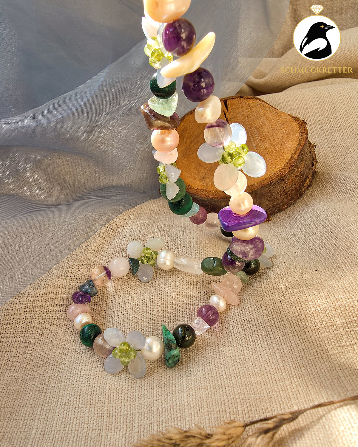 Elfenwiese – Unikatkette mit Amethyst, Chalcedon, Peridot & Perlen