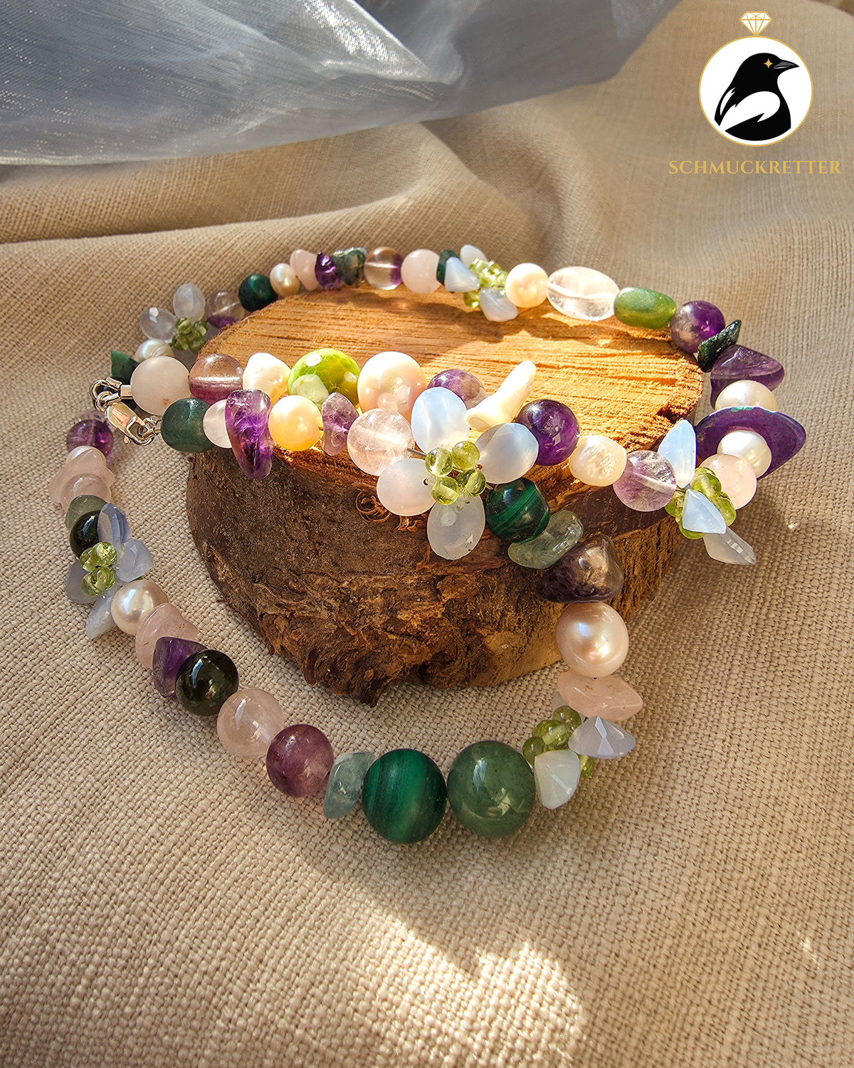 Elfenwiese – Unikatkette mit Amethyst, Chalcedon, Peridot & Perlen