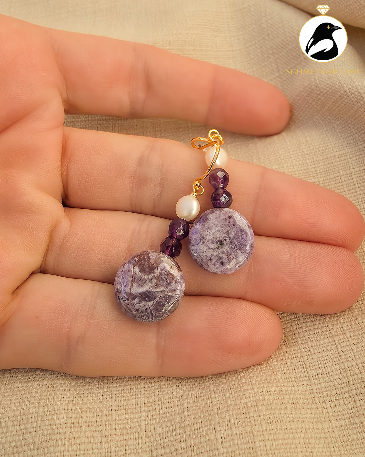 Hexenmagie - handgefertigte Ohrringe mit Amethyst, Süßwasserperlen & Lepidolith in vergoldetem 925 Silber
