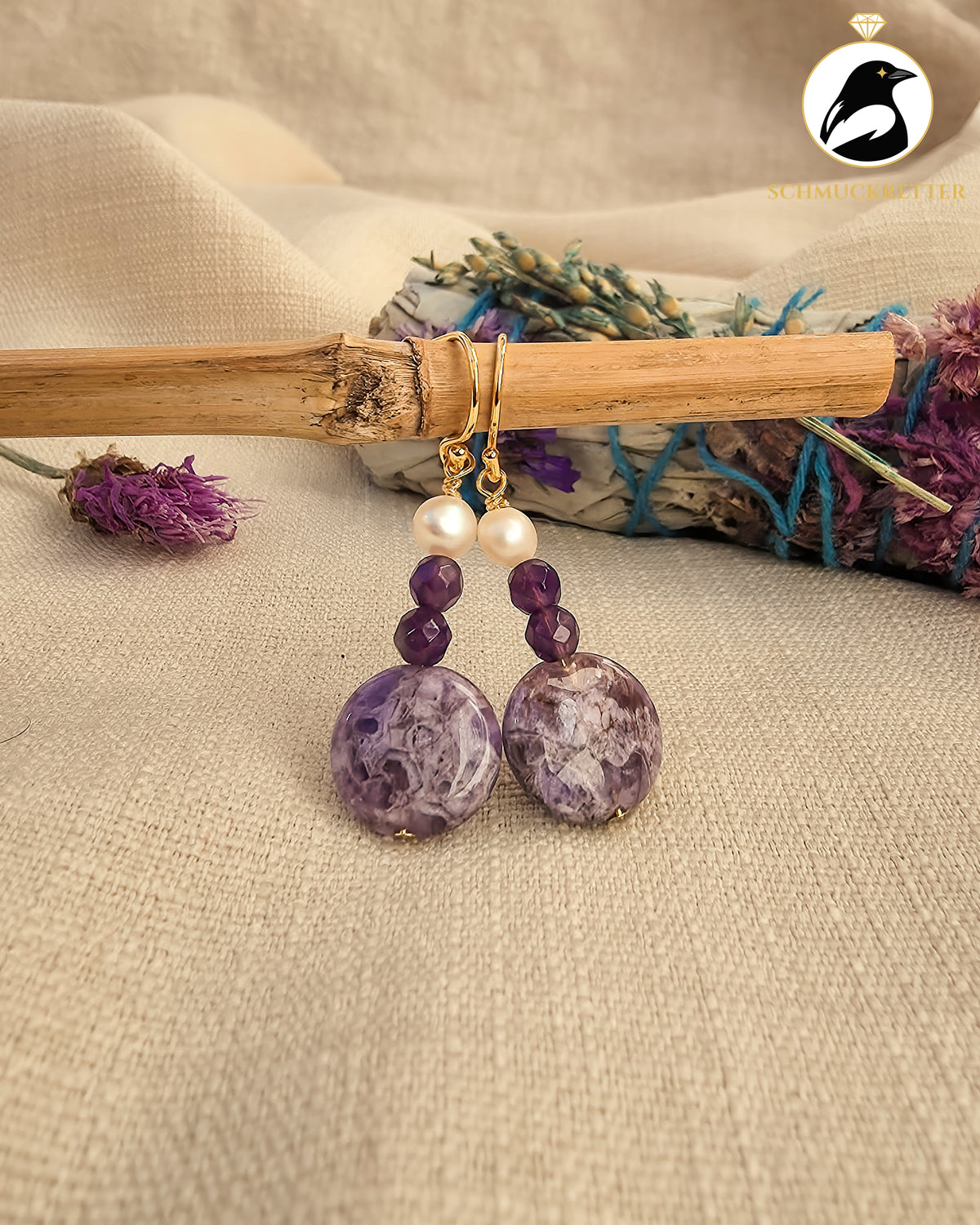 Hexenmagie - handgefertigte Ohrringe mit Amethyst, Süßwasserperlen & Lepidolith in vergoldetem 925 Silber