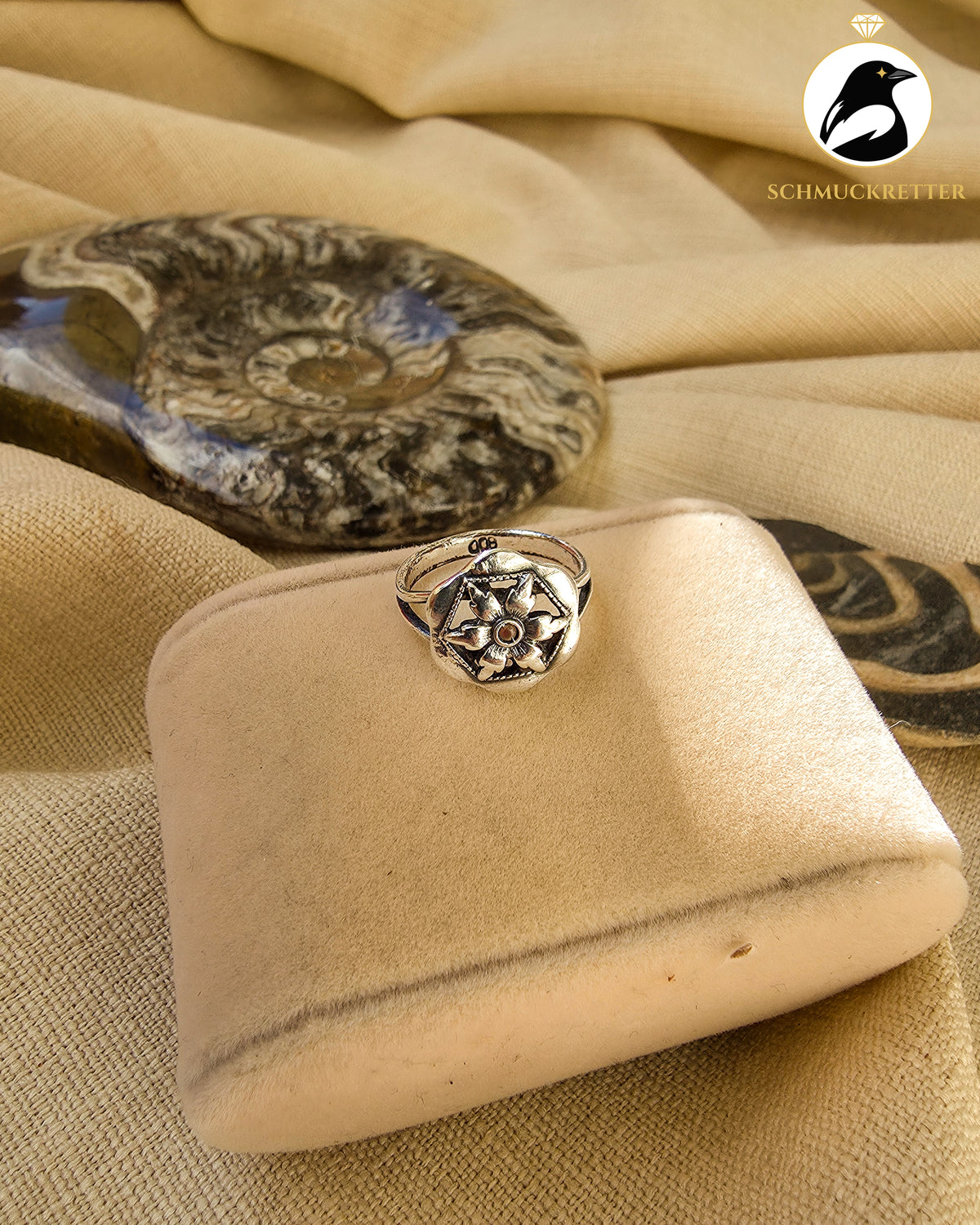 800 Silber Ring mit kleinem Glas-Cabouchon, Gr. 50