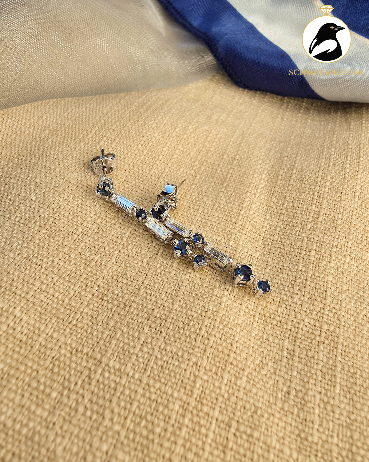 Lange 925 Silber Ohrringe mit blauen Saphiren und weißen Zirkonia – rhodiniert