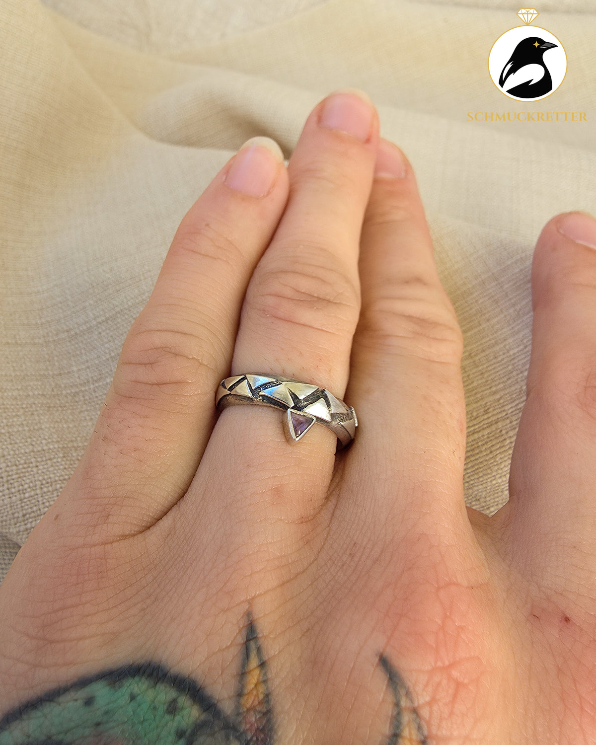 Ring mit Amethyst – 925 Silber, strukturierte Oberfläche, Gr. 54