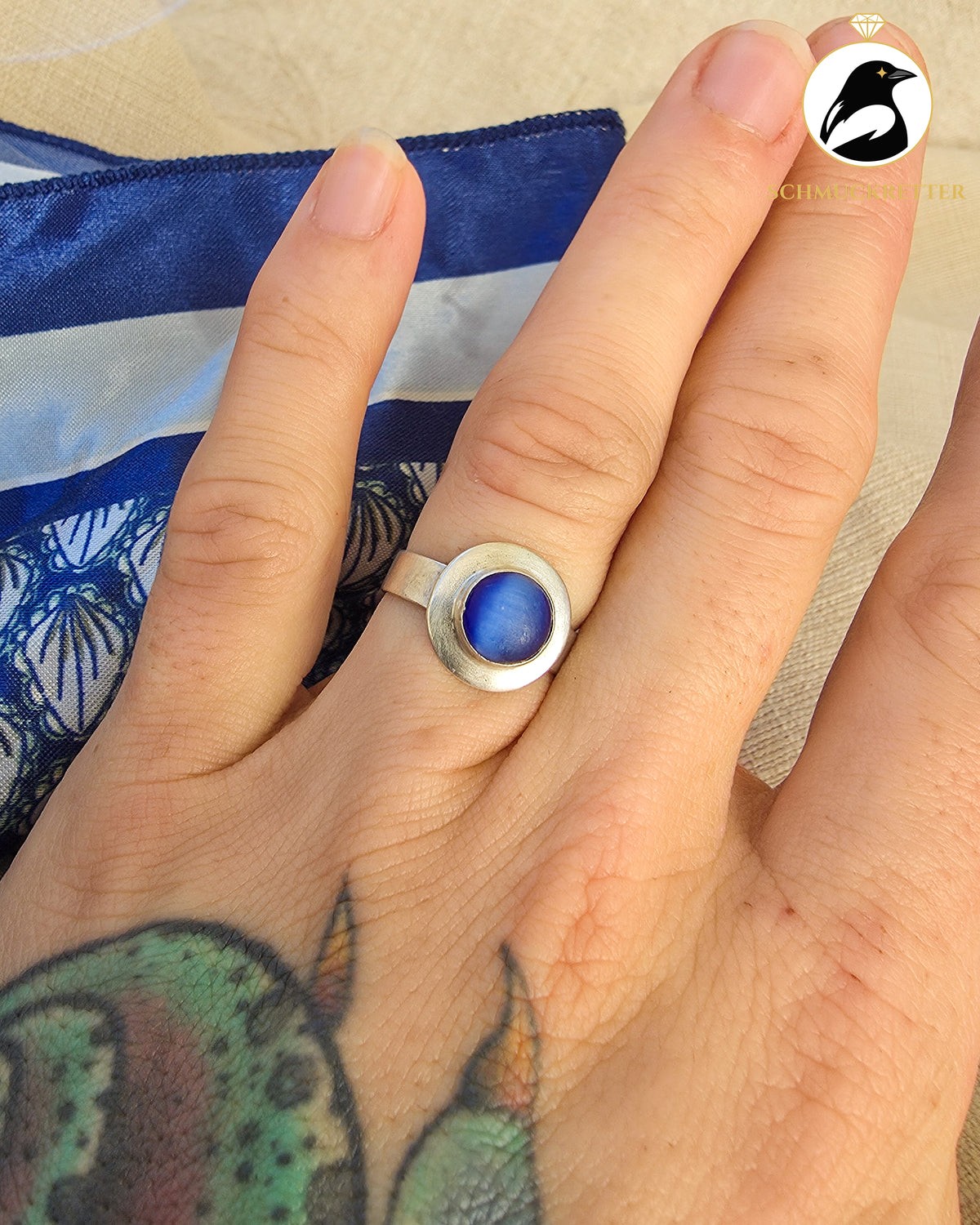 Ring mit blauem Katzenauge (Glas) – echtes Silber, Gr. 54