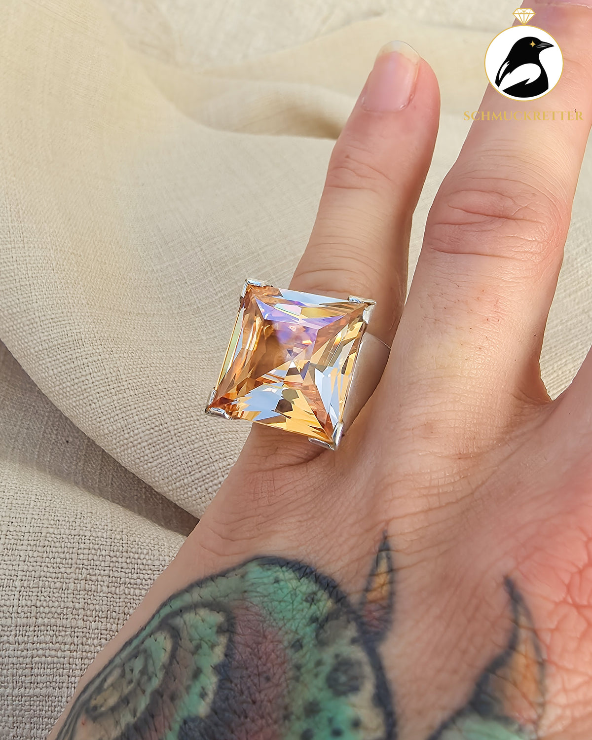 Massiver Ring mit champagnerfarbenem Zirkonia – 925 Silber, Gr. 52