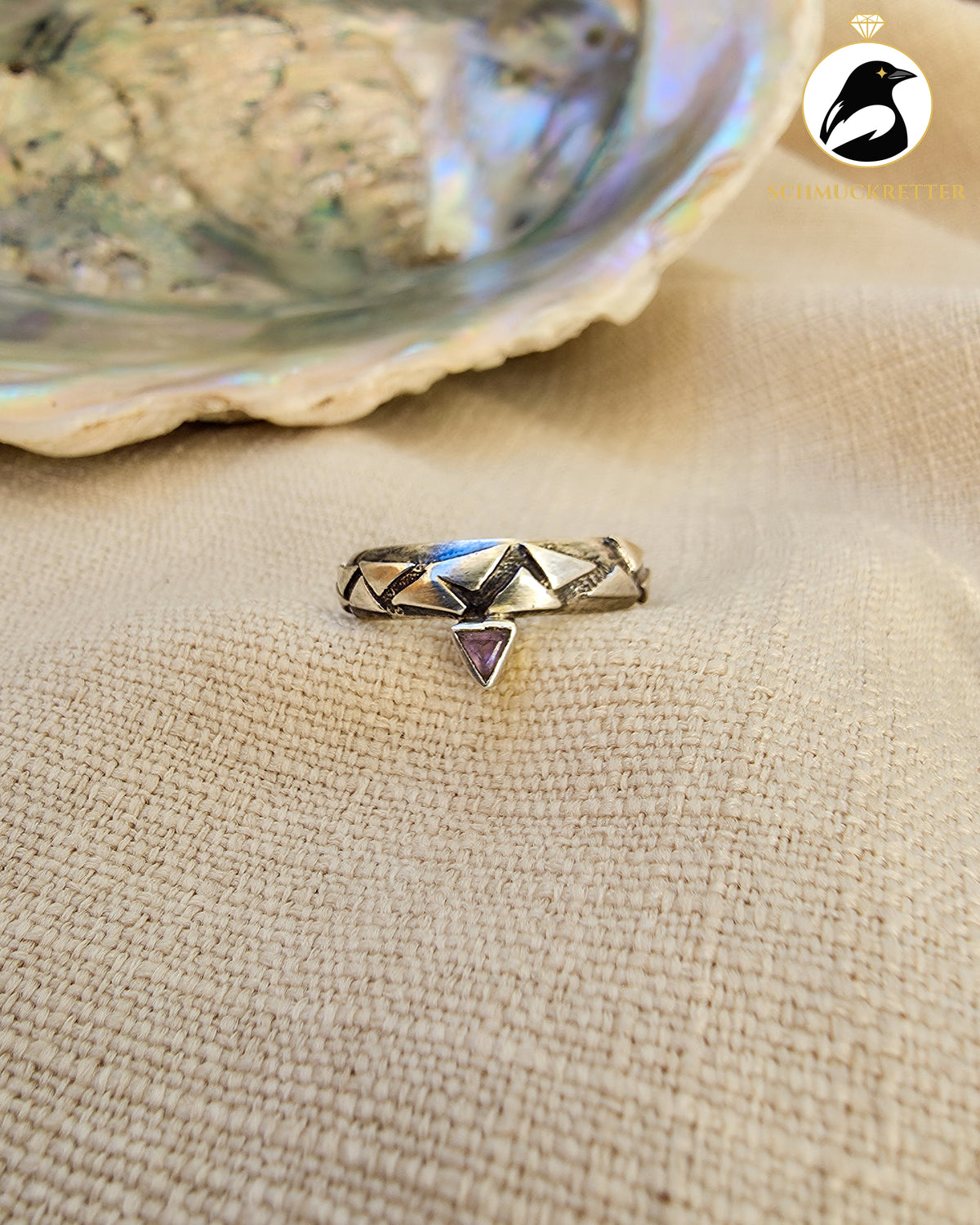 Ring mit Amethyst – 925 Silber, strukturierte Oberfläche, Gr. 54