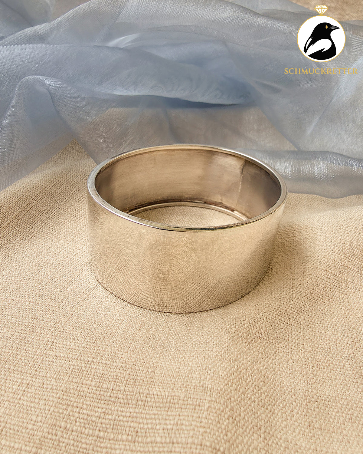 Breiter Vintage-Armreif im minimalistischen Design – versilbert