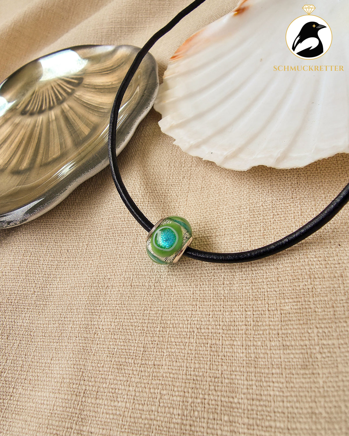 Schwarze Kette mit grünem Glas-Charm │925 Silber, Kunstleder