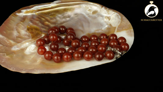 Kette aus Karneol mit versilbertem Verschluss