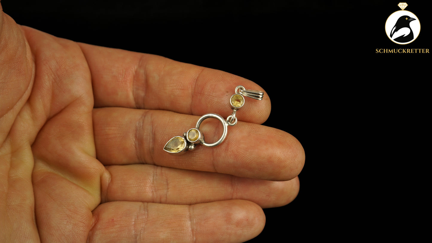 Anhänger aus 925 Silber mit drei Citrinen