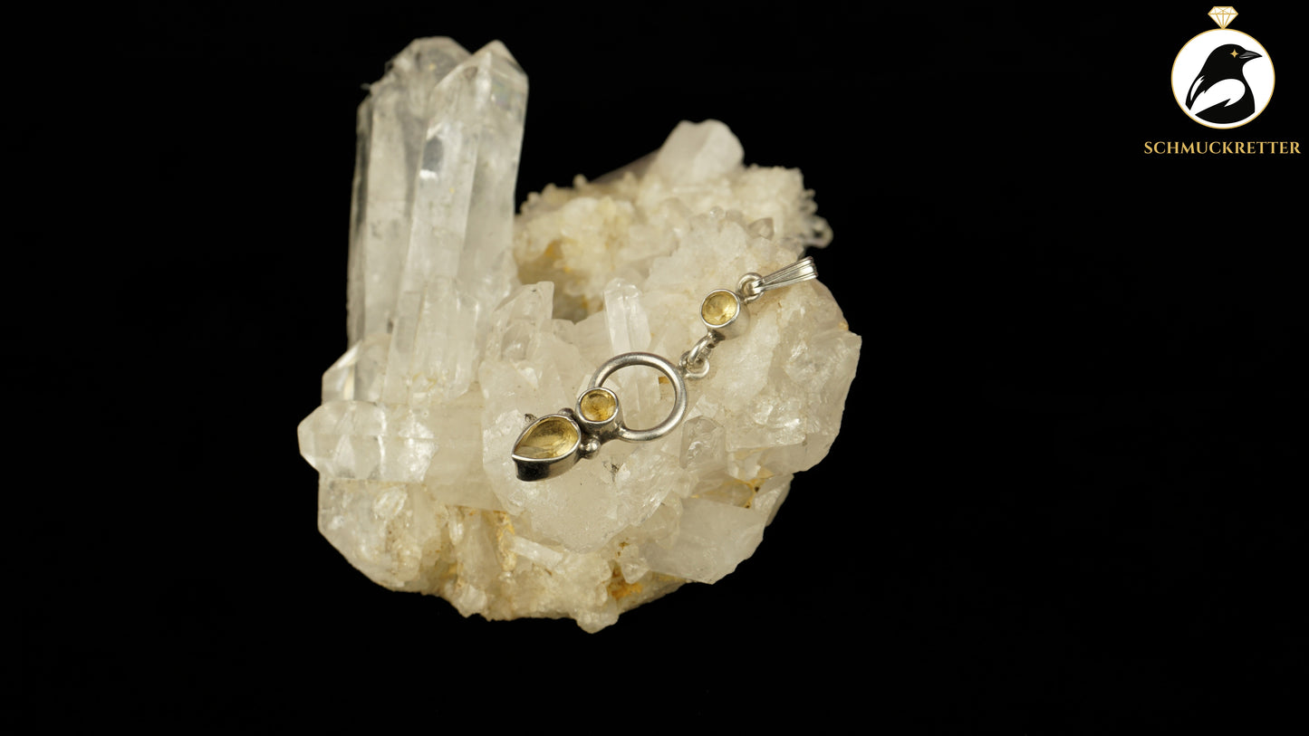 Anhänger aus 925 Silber mit drei Citrinen
