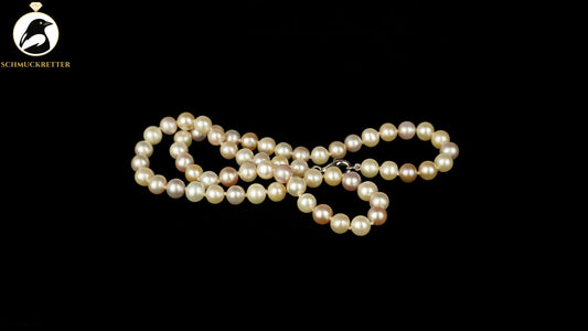 Kette aus roséfarbenen Süßwasserperlen mit 925 Silber Verschluss