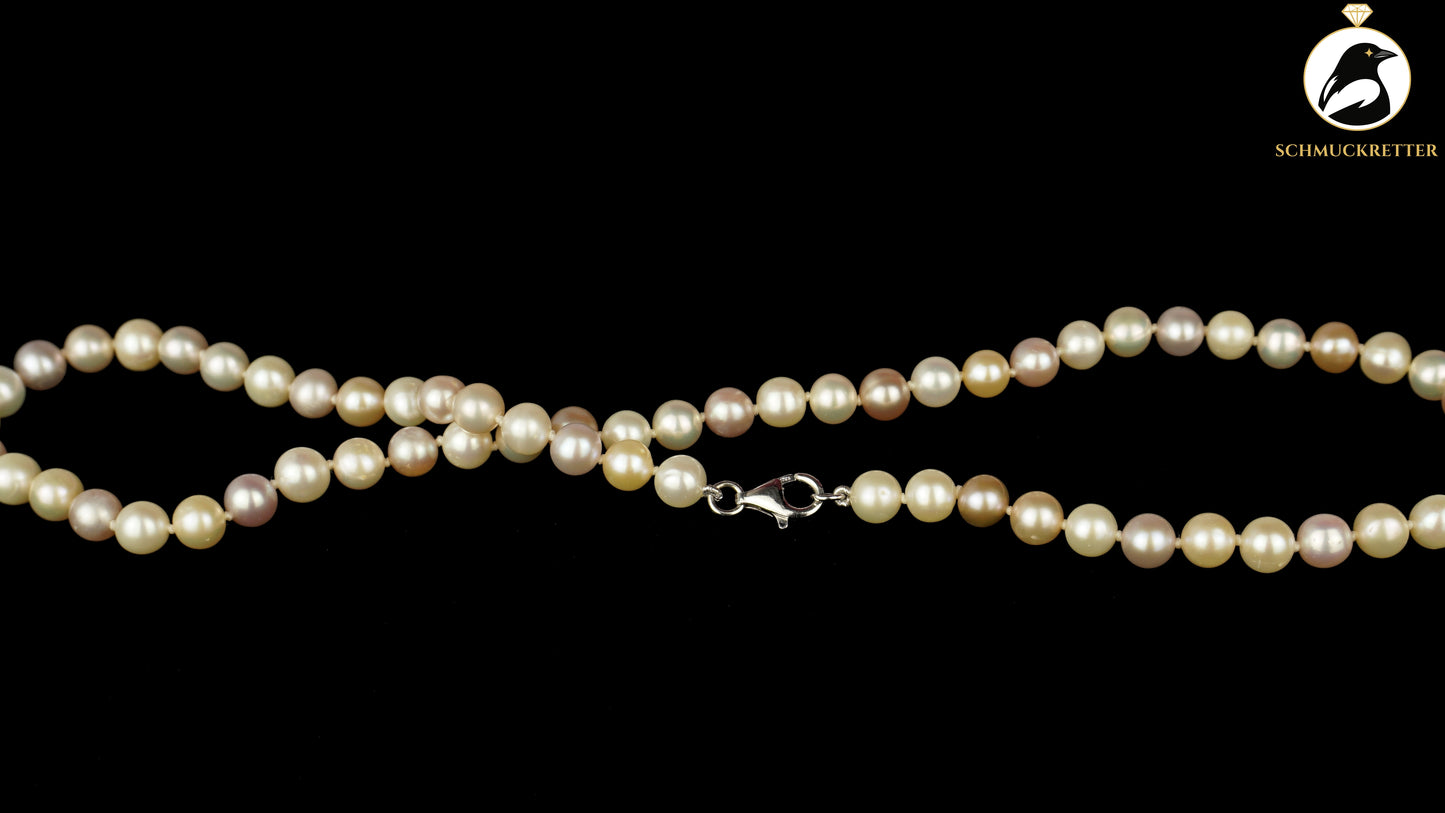 Kette aus roséfarbenen Süßwasserperlen mit 925 Silber Verschluss