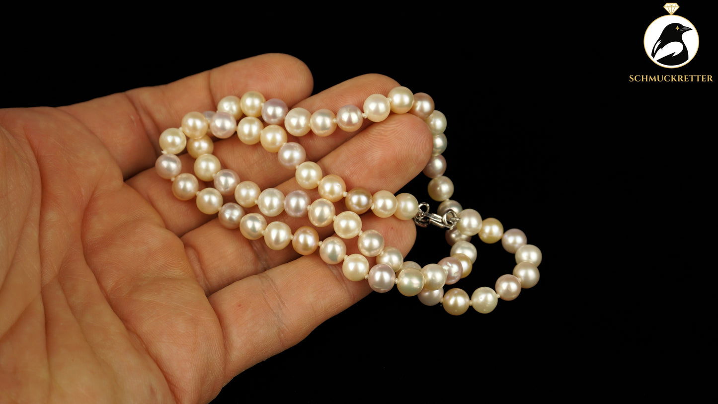 Kette aus roséfarbenen Süßwasserperlen mit 925 Silber Verschluss