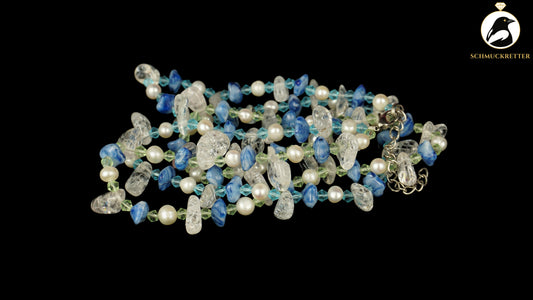 Kette 'Eislagune' - mit Bergkristall, Süßwasserperlen und Glas