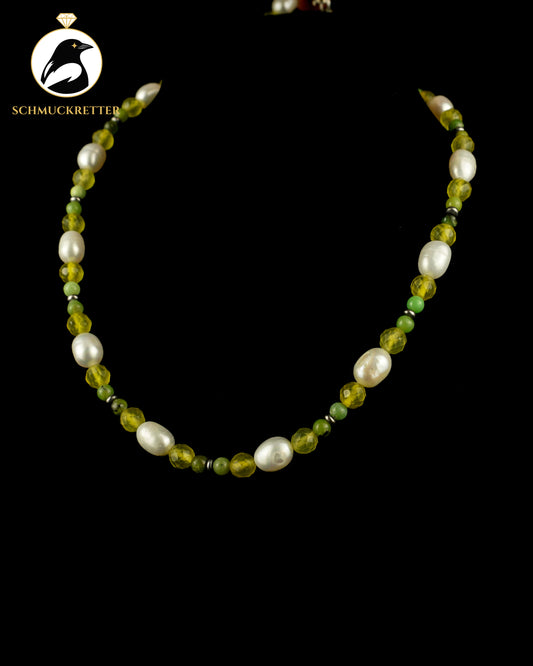 Kette mit Perlen, Chrysopras und Prehnit, 925 Silber Verschluss