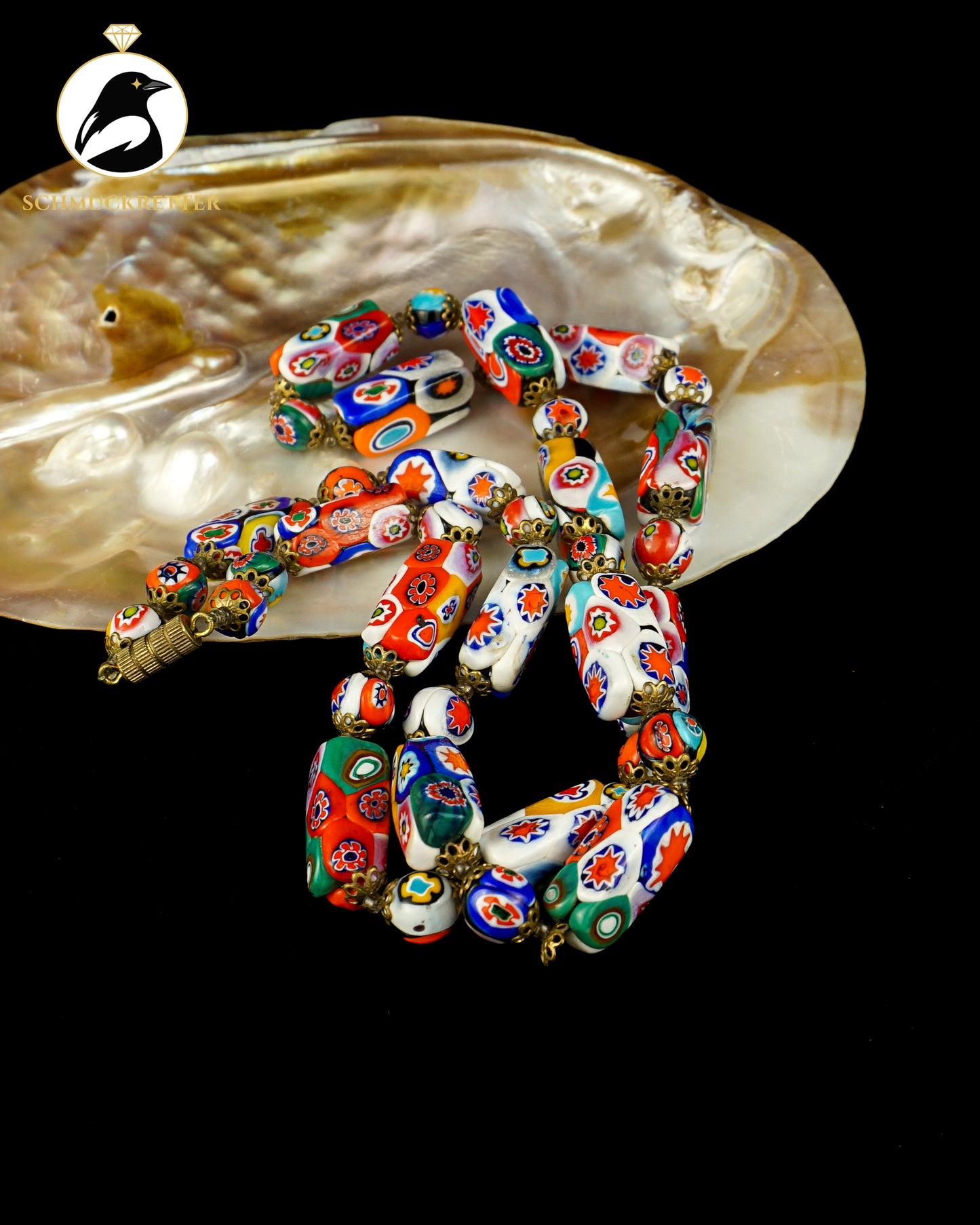 Vintage Millefiori-Muranoglas-Kette mit floralen Glasperlen (weiß)