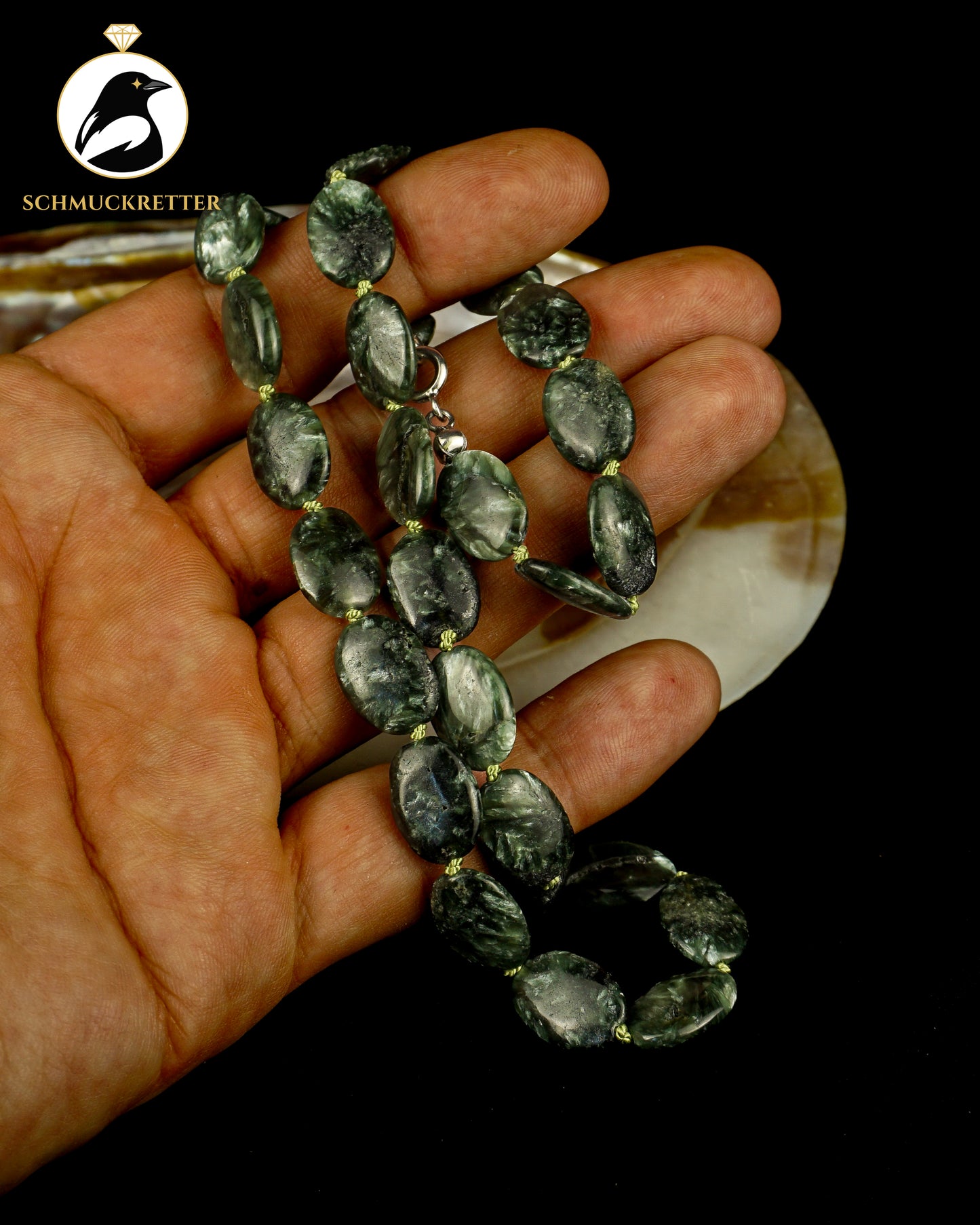 Kette aus grün-schimmerndem Seraphinit mit 925 Silber Verschluss