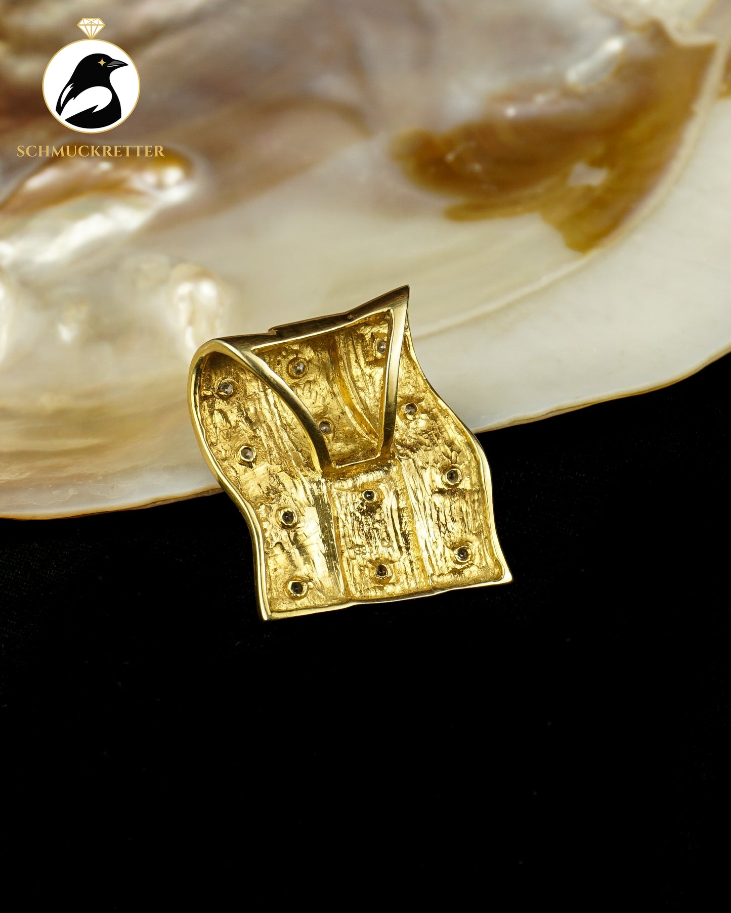 Goldwelle - Großer 333 Gold Anhänger mit Zirkonia