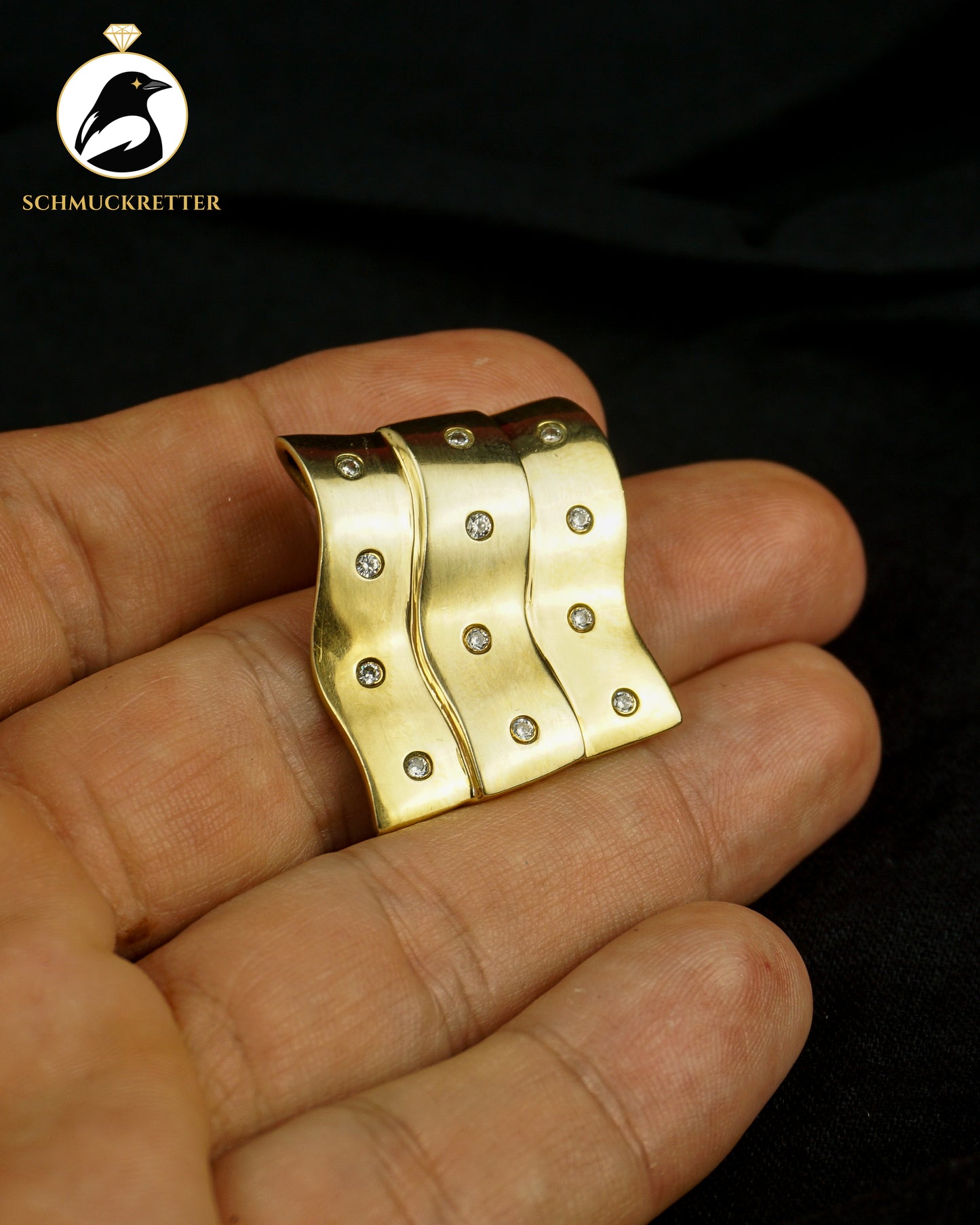 Goldwelle - Großer 333 Gold Anhänger mit Zirkonia